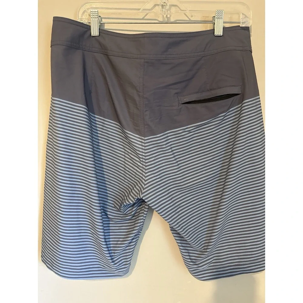 TravisMathew Men's Board Shorts Swim Trunks Size 34, Blue/Gray, Unlined